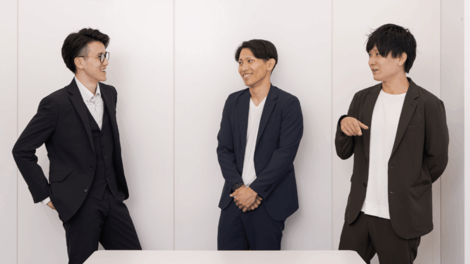 「工数と成果の壁」を越え、同額広告費でCV数3.8倍に。社会インフラ『誰でもスマホ』の急成長